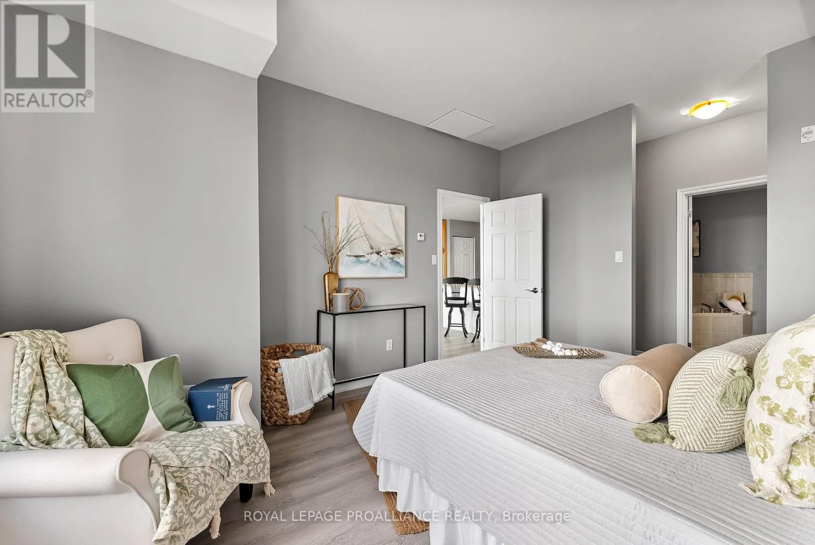 407 - 125 THIRD STREET, #407