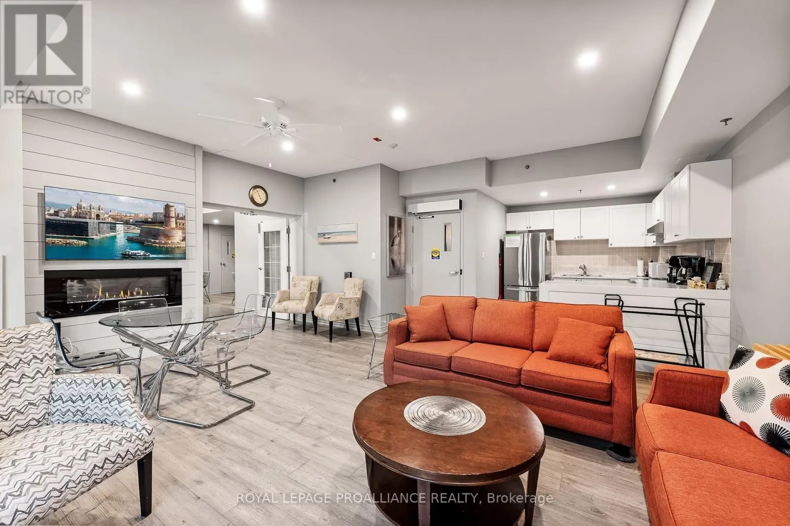 407 - 125 THIRD STREET, #407