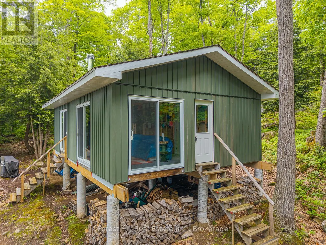 60 HAWKSVIEW LANE