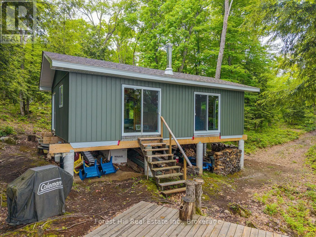 60 HAWKSVIEW LANE