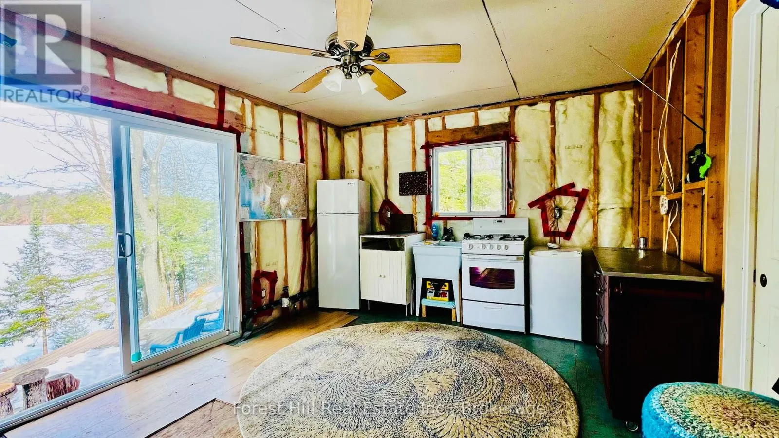 60 HAWKSVIEW LANE