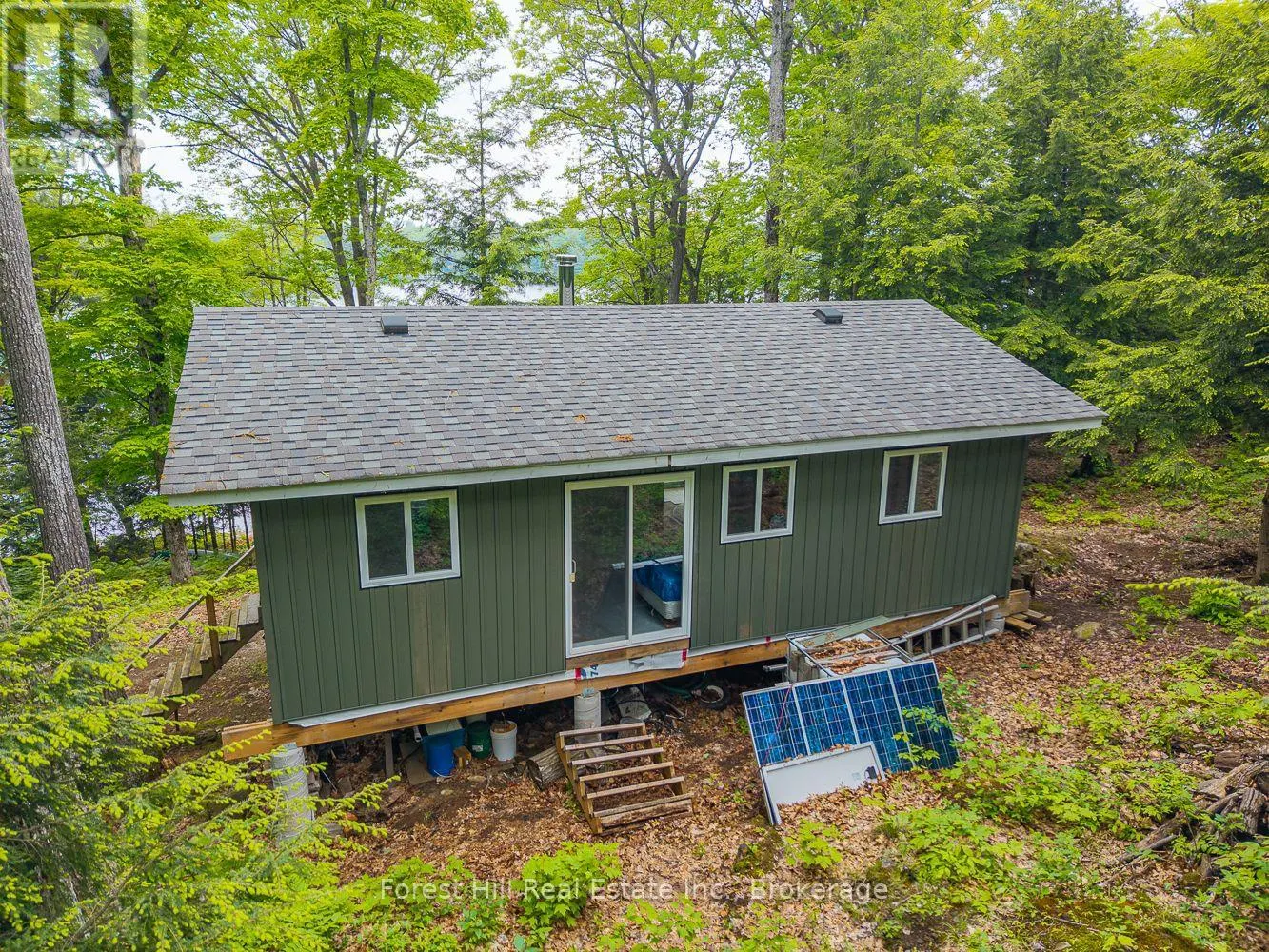 60 HAWKSVIEW LANE
