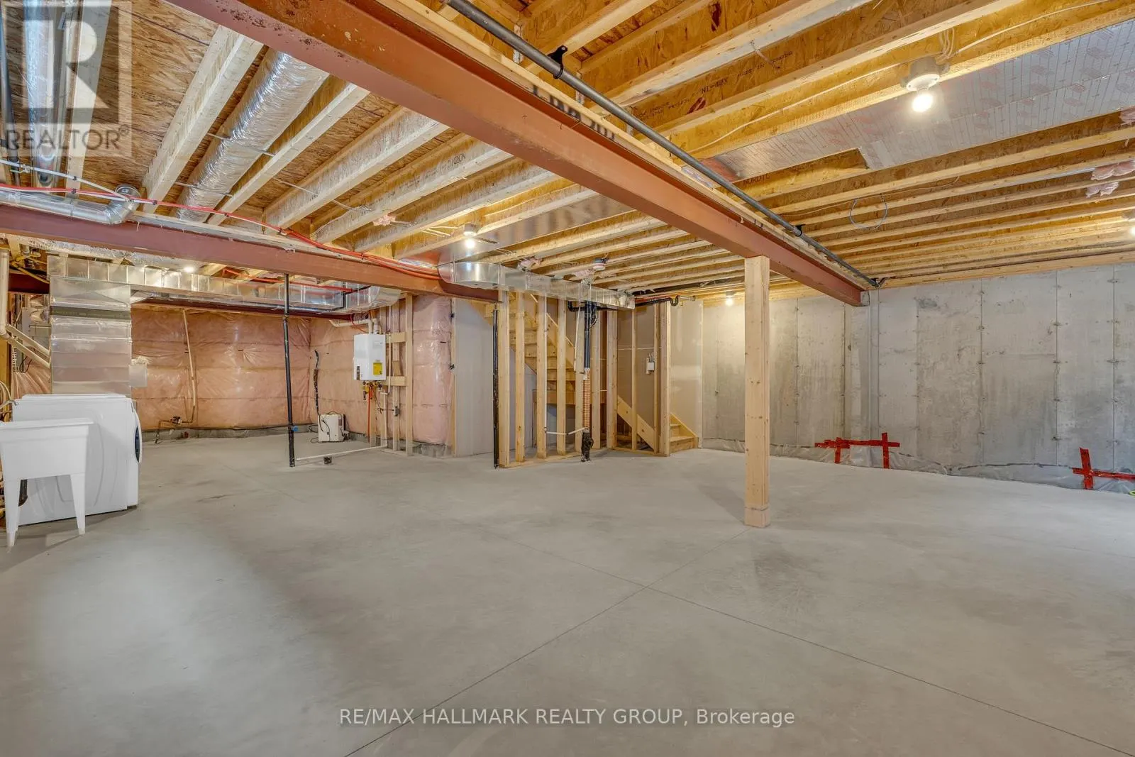 214 ADLEY DRIVE