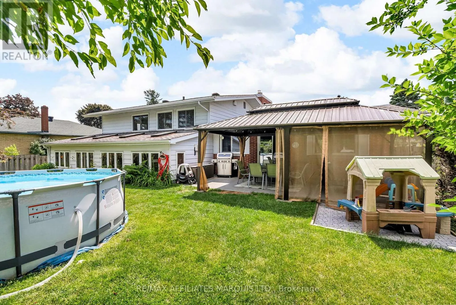 219 PESCOD AVENUE