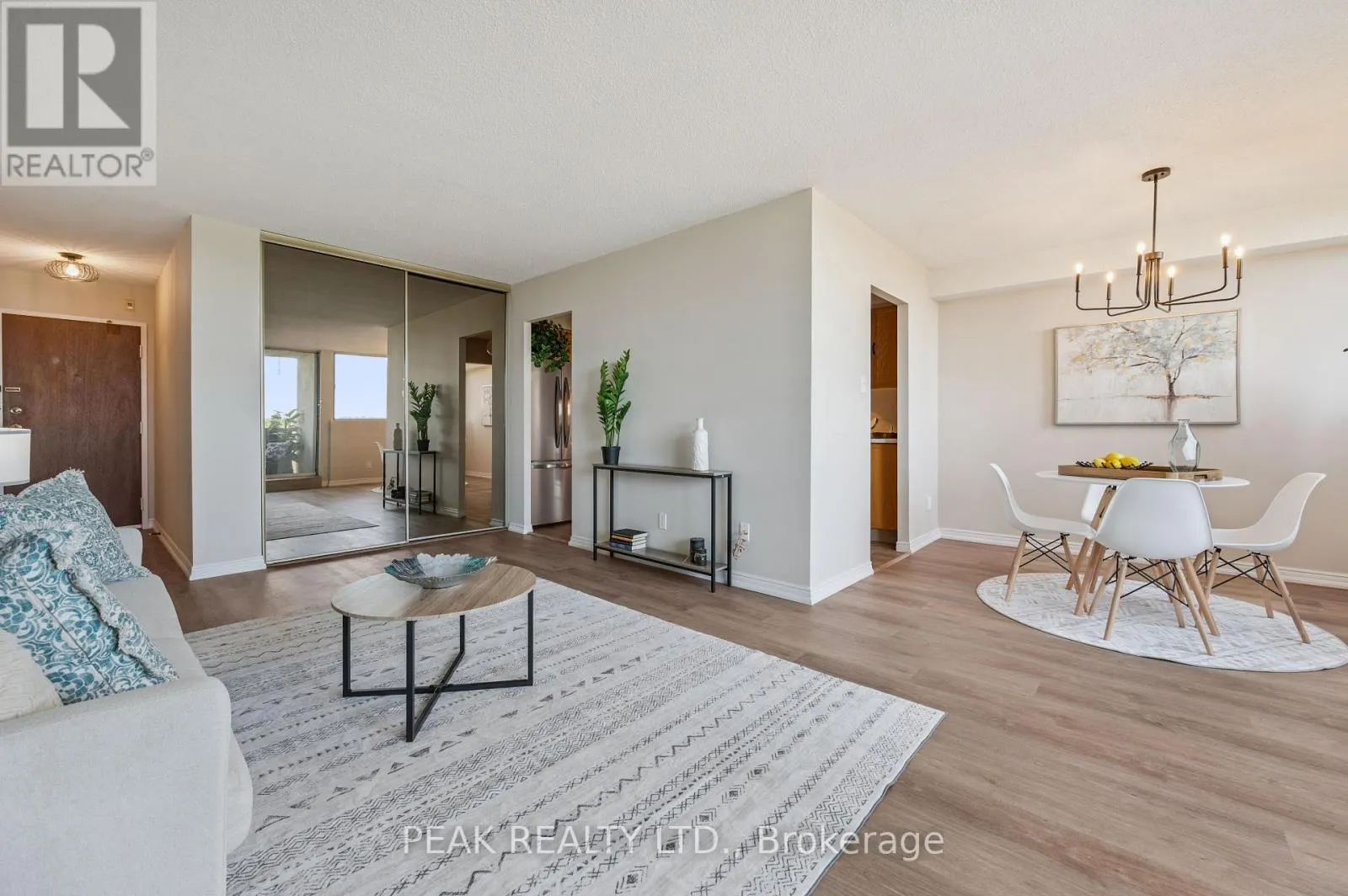 507 - 375 KING STREET E
