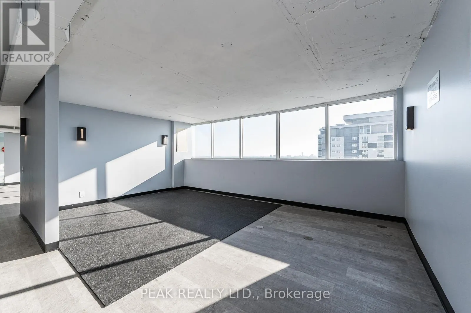 507 - 375 KING STREET E