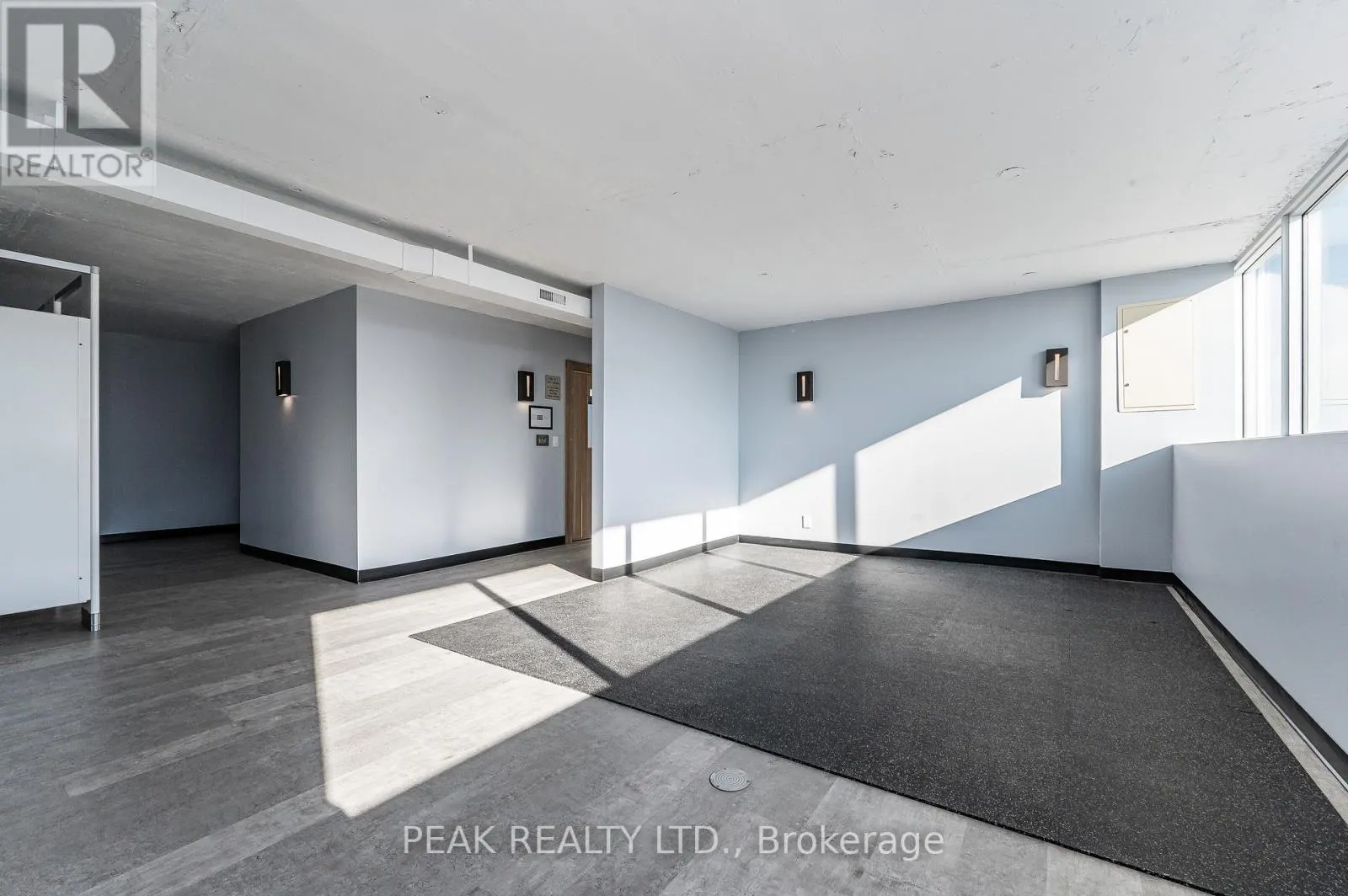 507 - 375 KING STREET E