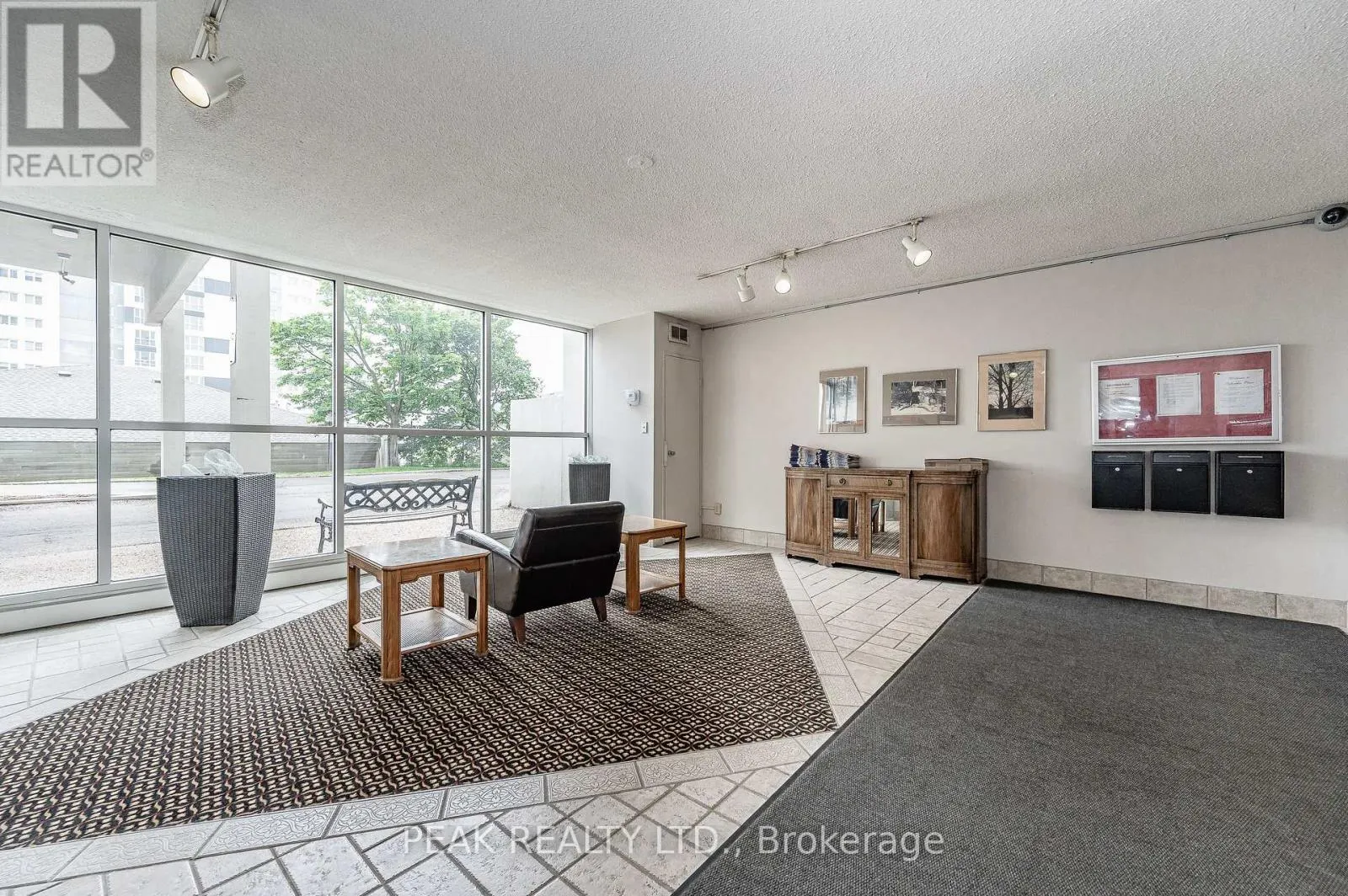 507 - 375 KING STREET E