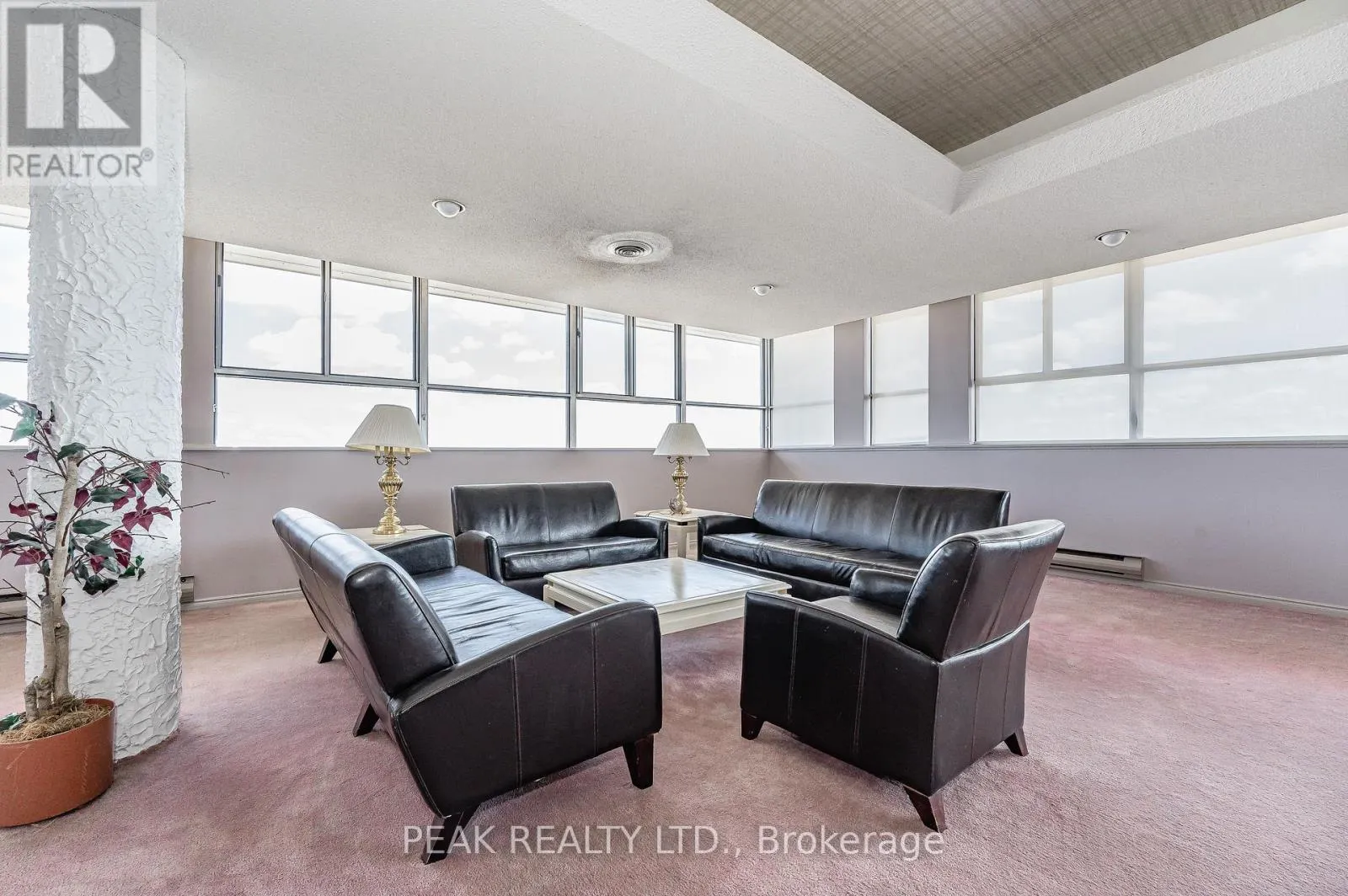 507 - 375 KING STREET E