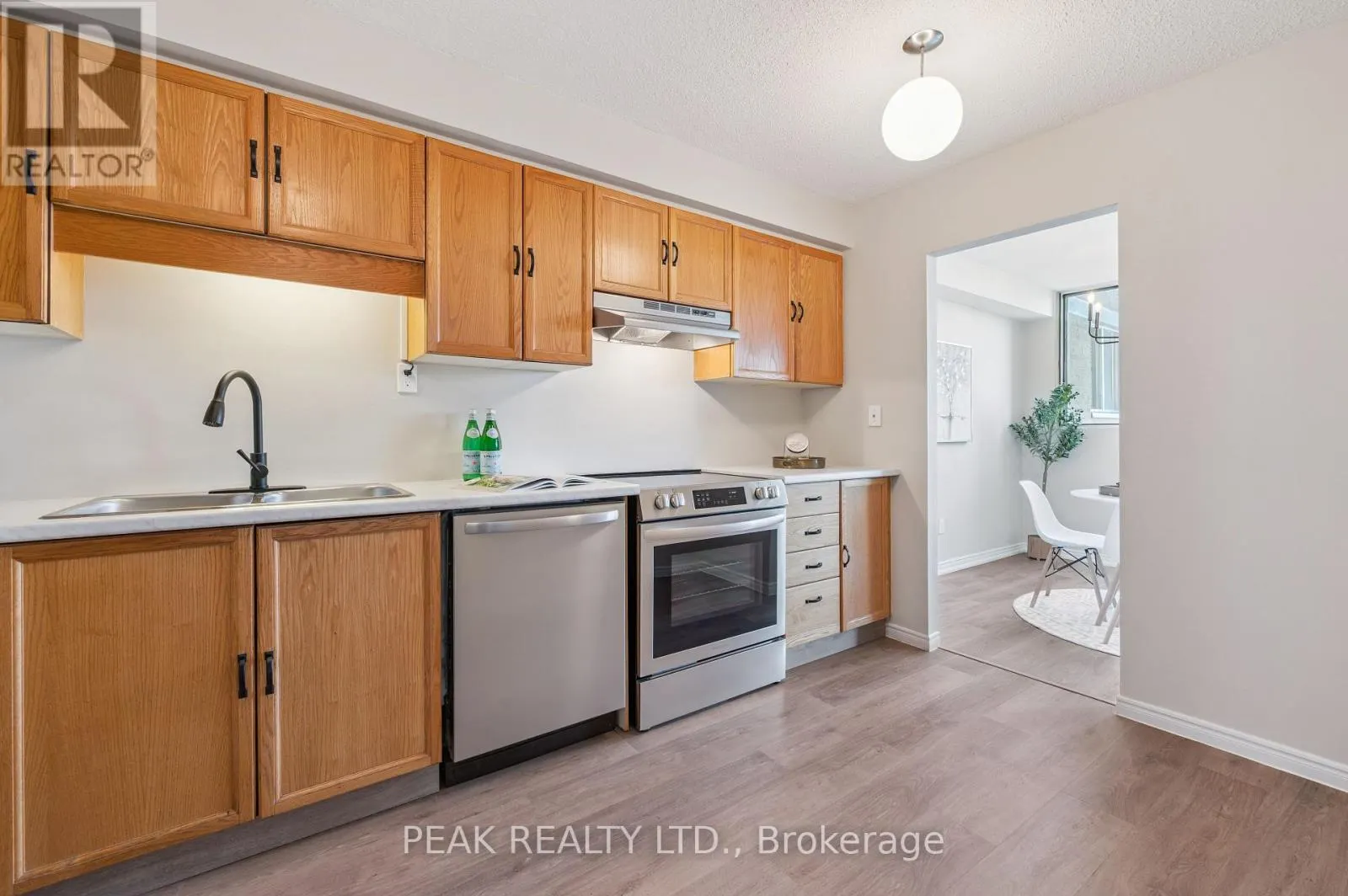 507 - 375 KING STREET E