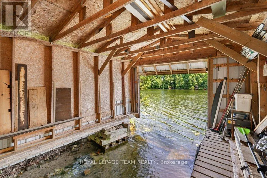 304 HAY BAY LANE