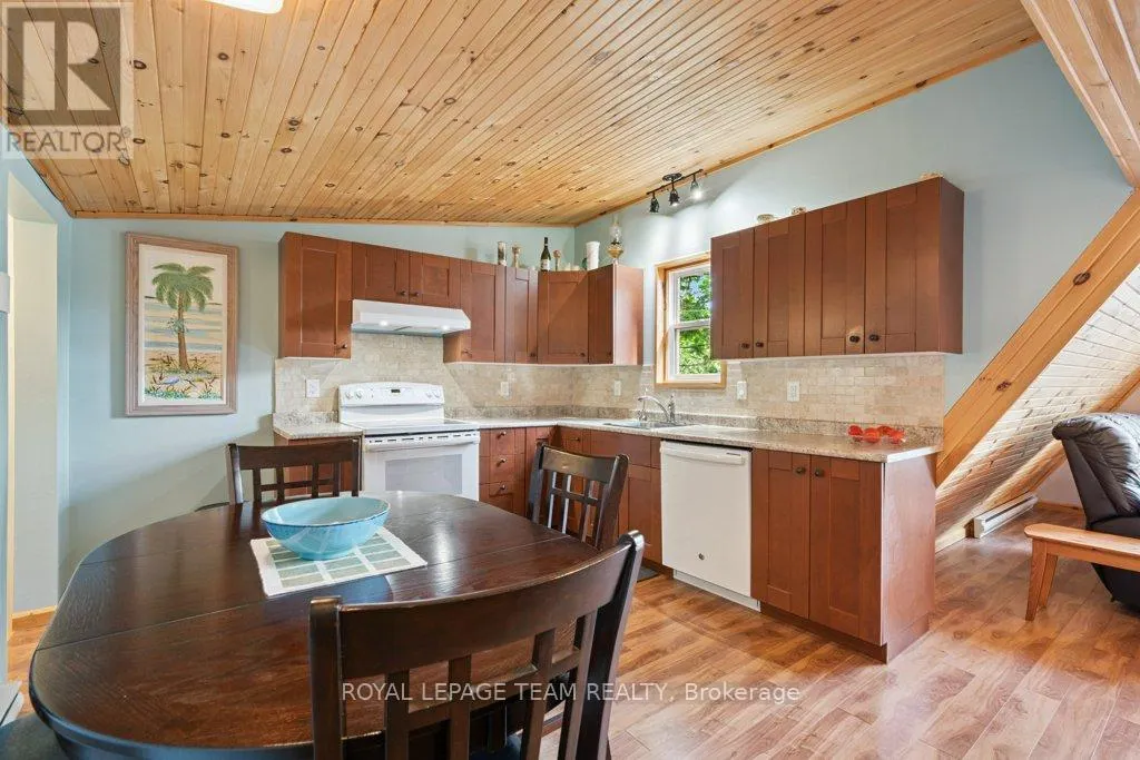304 HAY BAY LANE