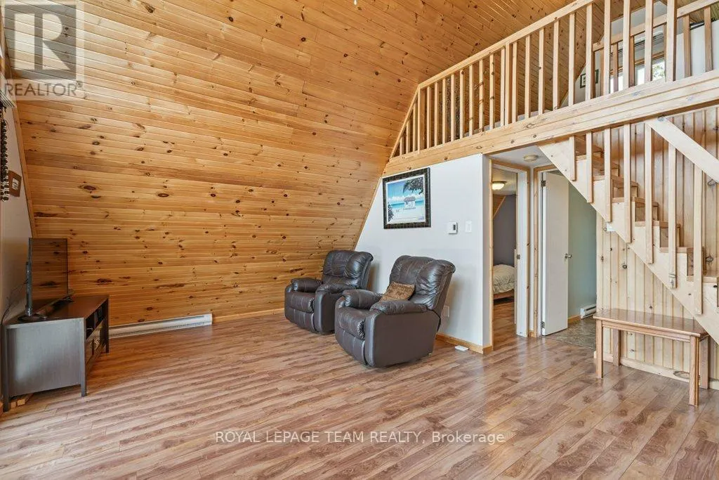 304 HAY BAY LANE