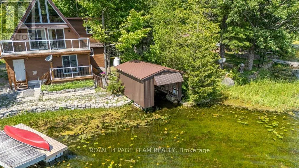 304 HAY BAY LANE