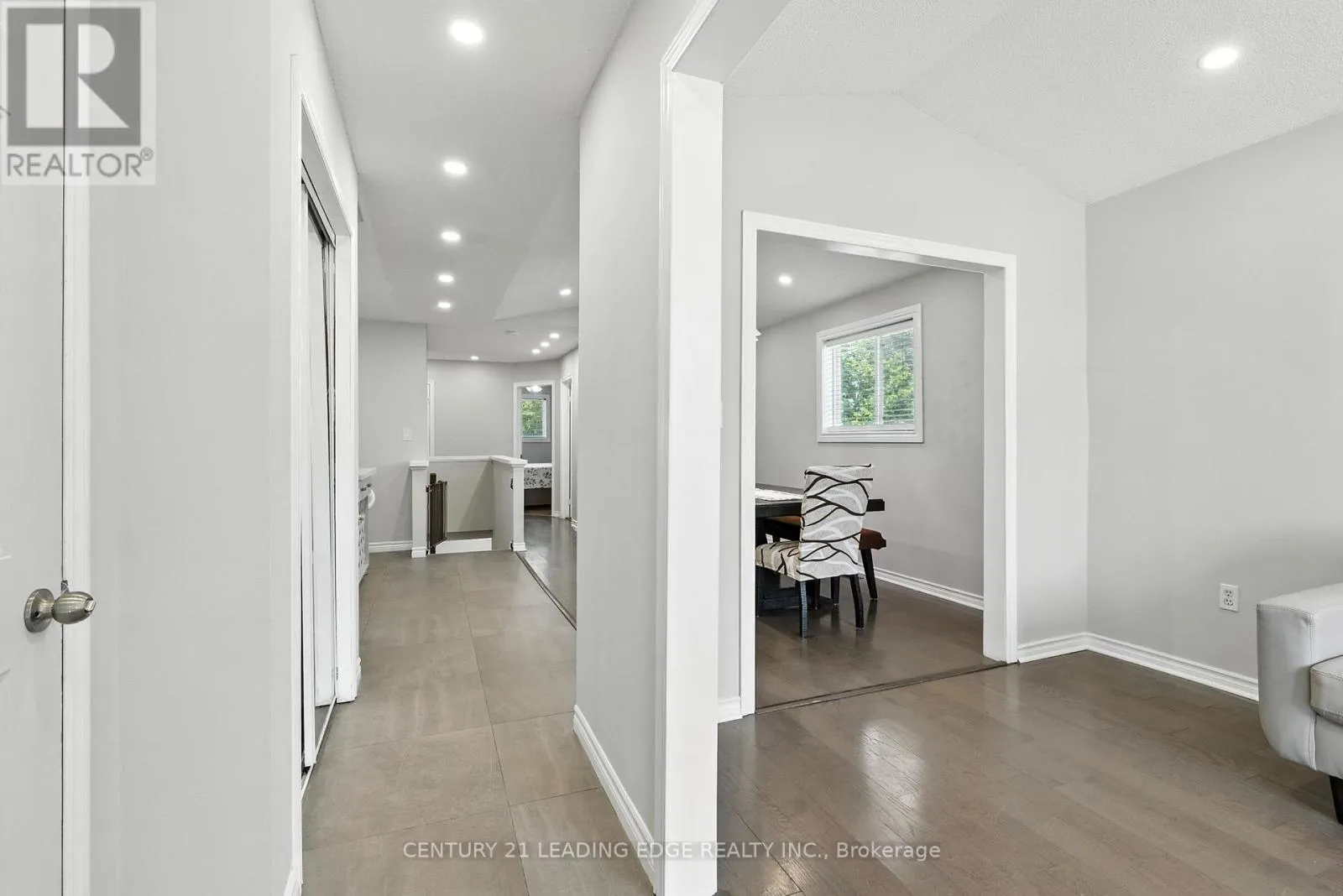 286 E 12TH STREET