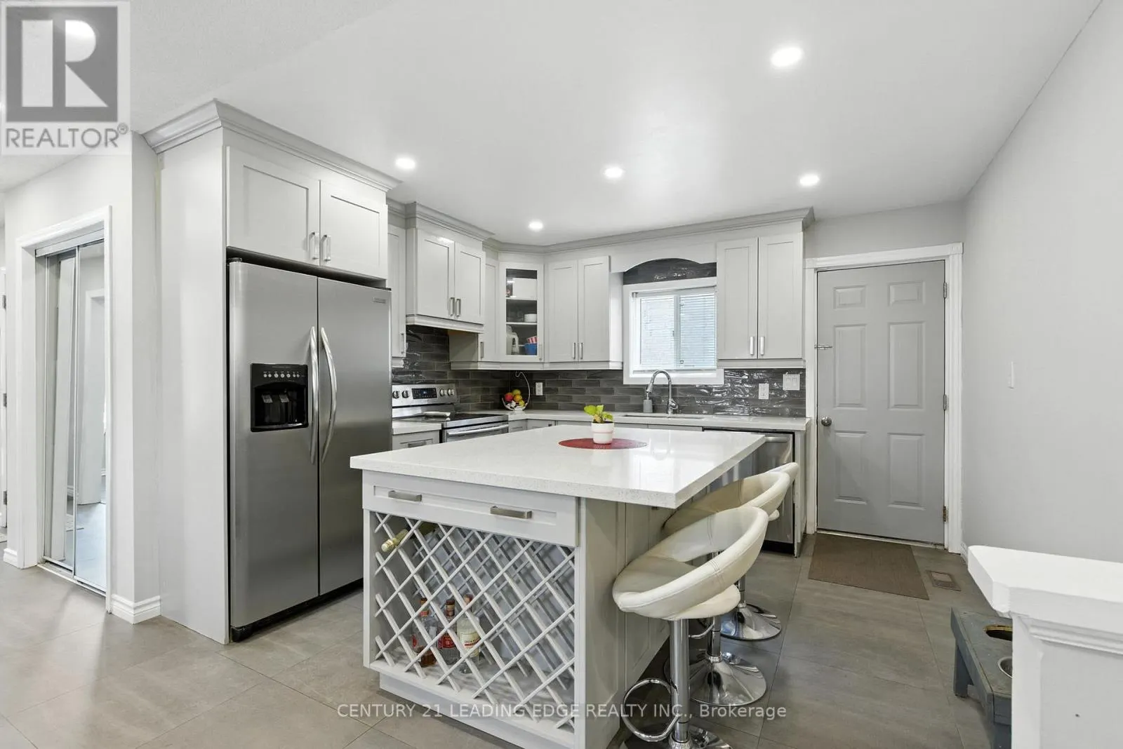 286 E 12TH STREET