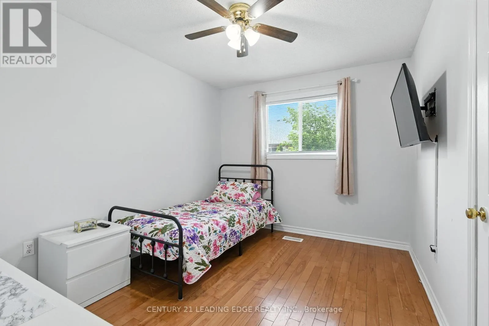 286 E 12TH STREET