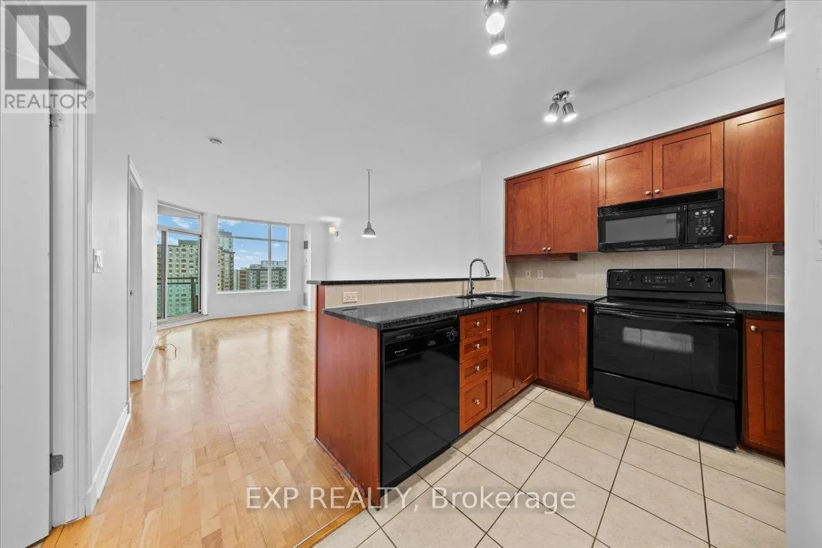1003 - 570 LAURIER AVENUE W