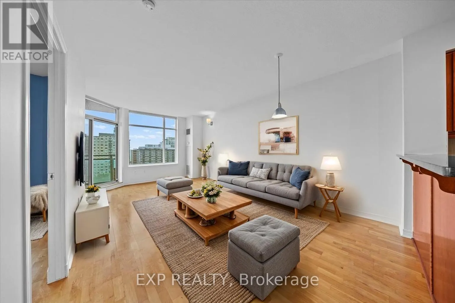 1003 - 570 LAURIER AVENUE W