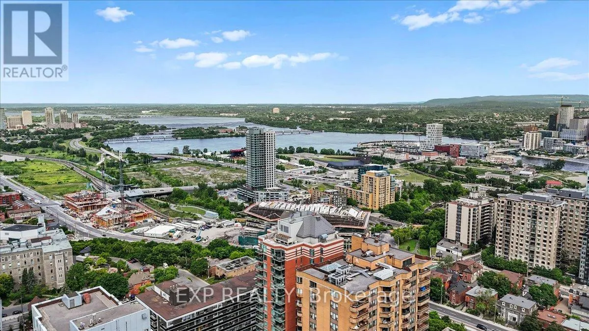 1003 - 570 LAURIER AVENUE W