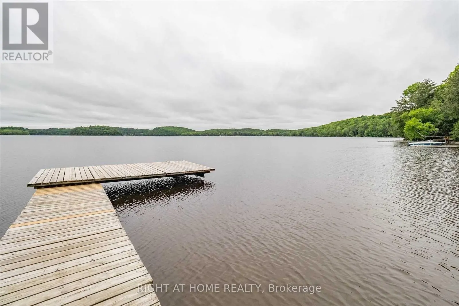 # 10 - 1326 WINDERMERE ROAD