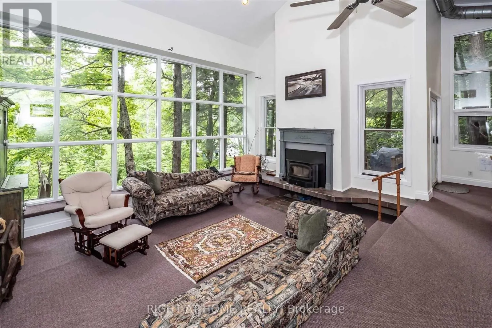 # 10 - 1326 WINDERMERE ROAD