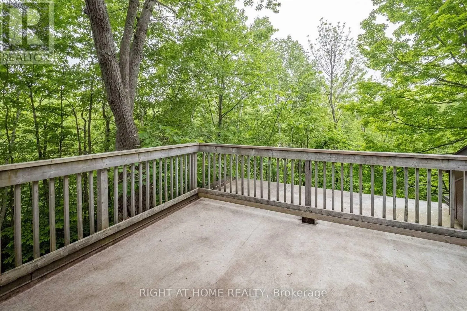 # 10 - 1326 WINDERMERE ROAD