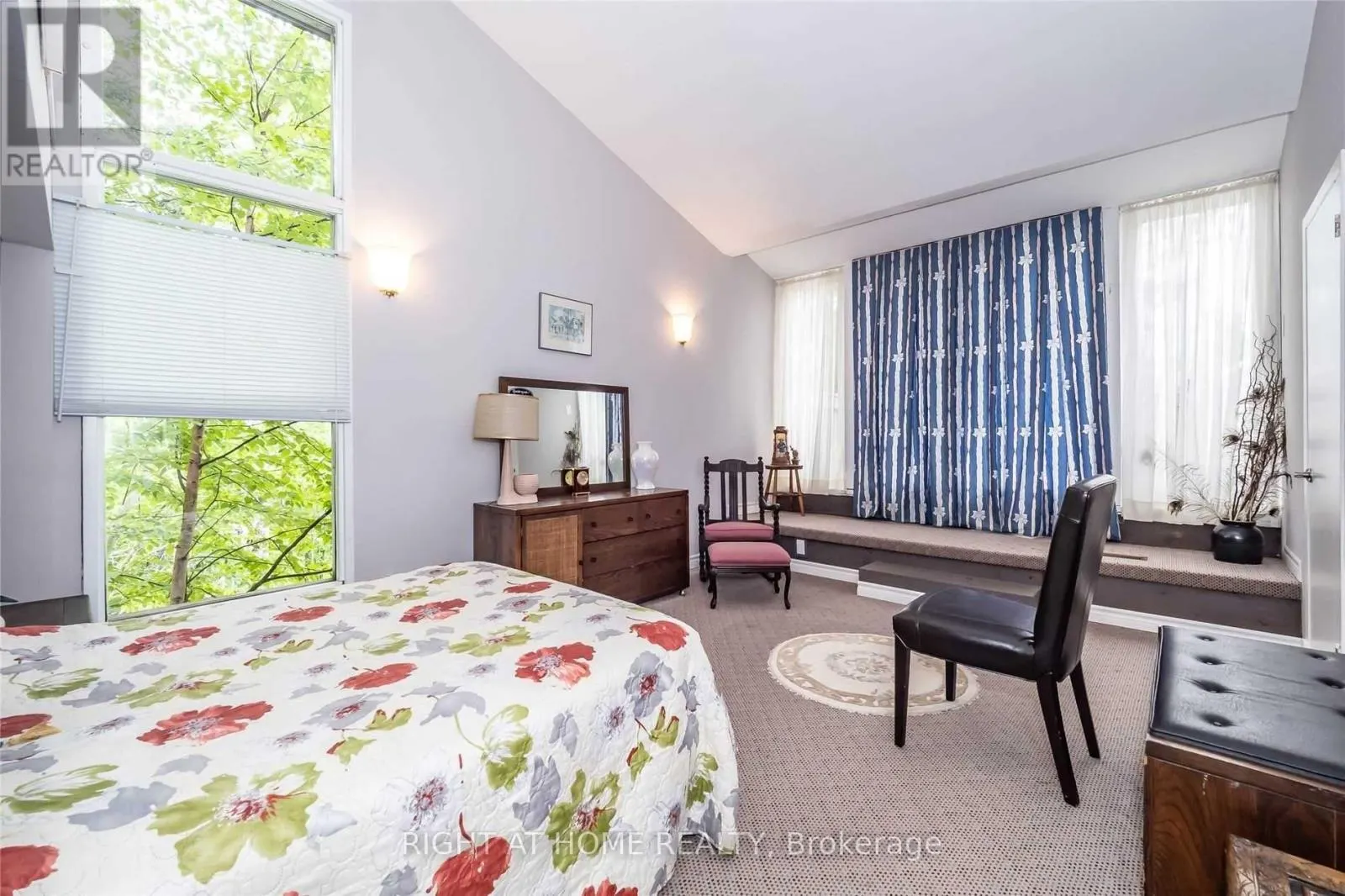 # 10 - 1326 WINDERMERE ROAD