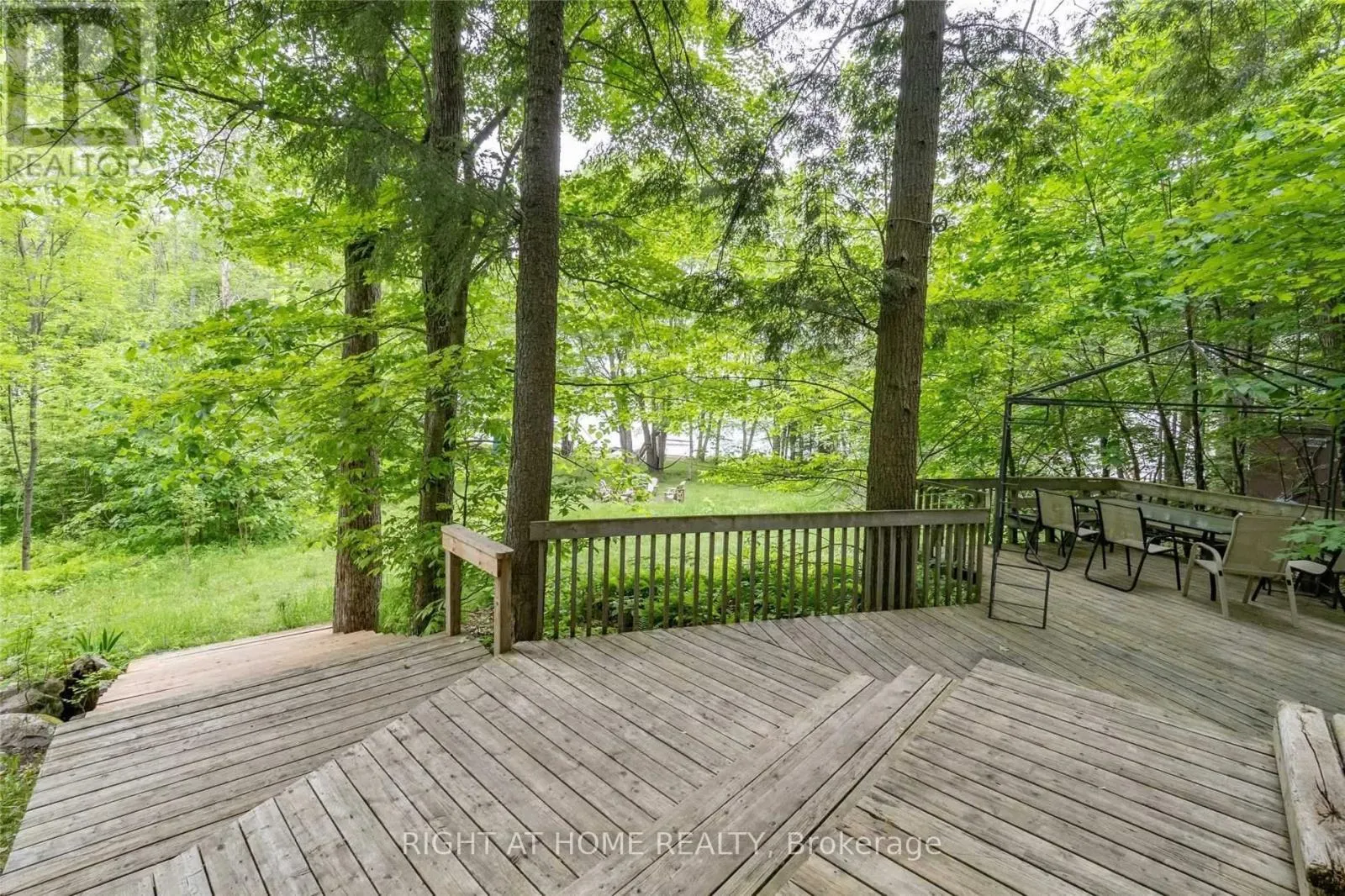 # 10 - 1326 WINDERMERE ROAD