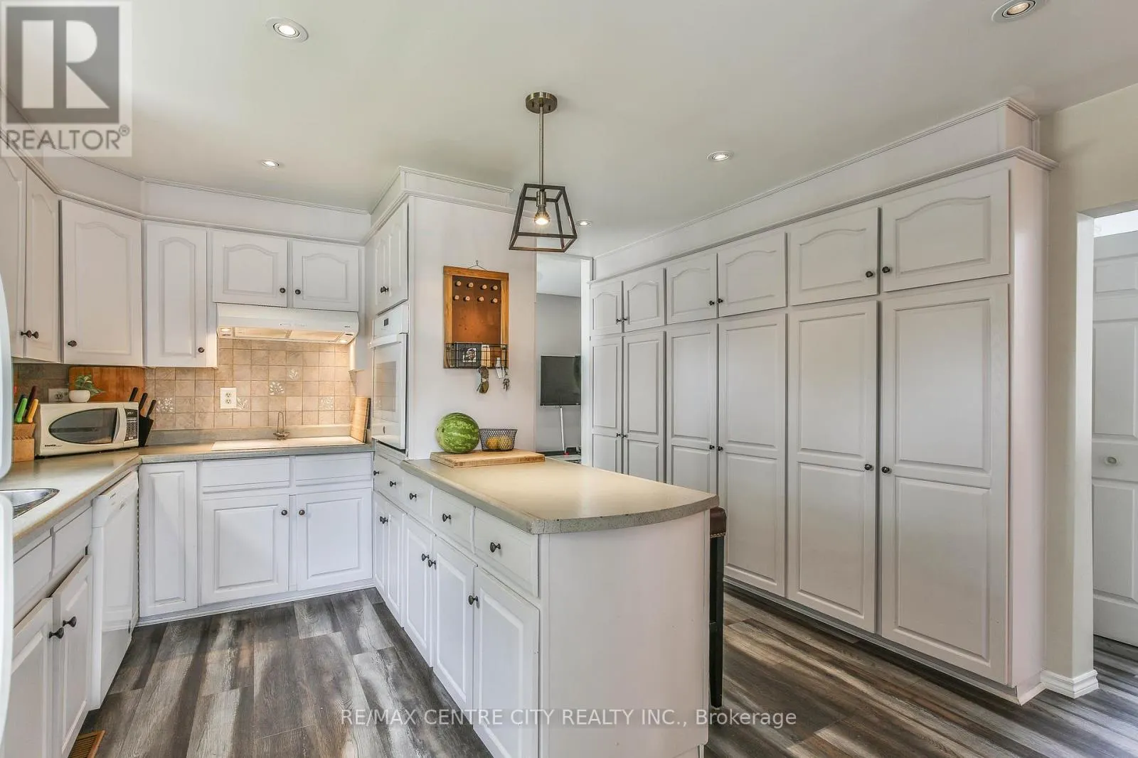 13 POTTERS ROAD N