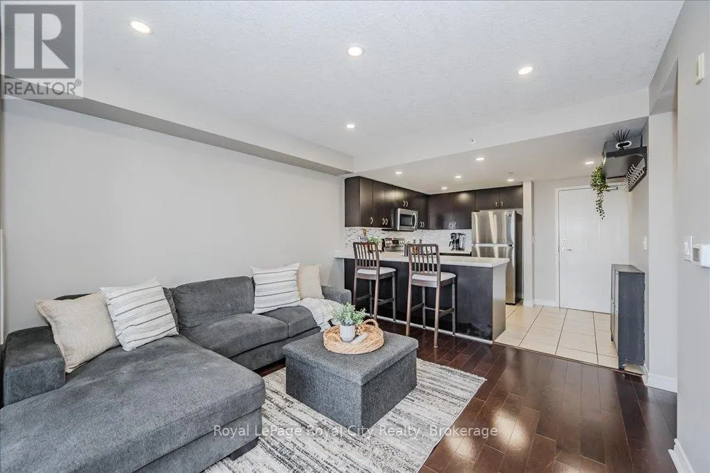 403 - 41 GOODWIN DRIVE, #403