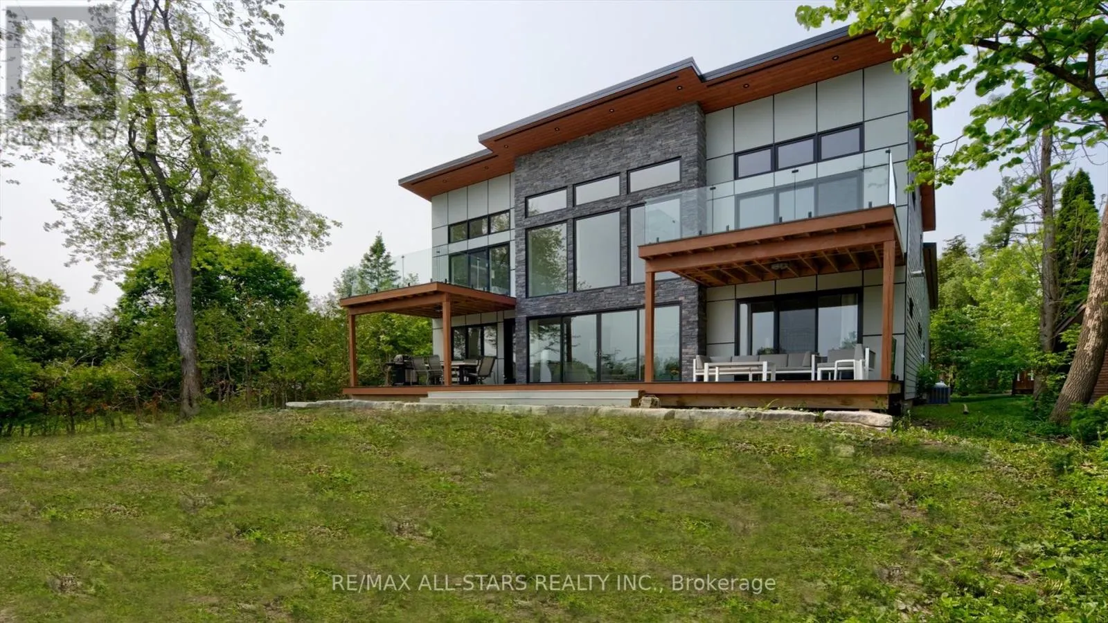 87 RIVERSIDE DRIVE