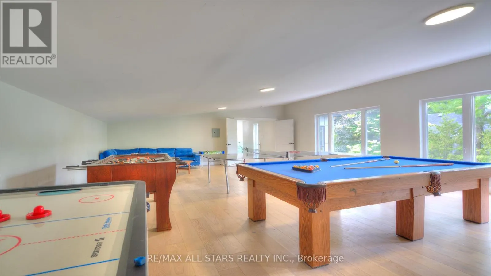 87 RIVERSIDE DRIVE