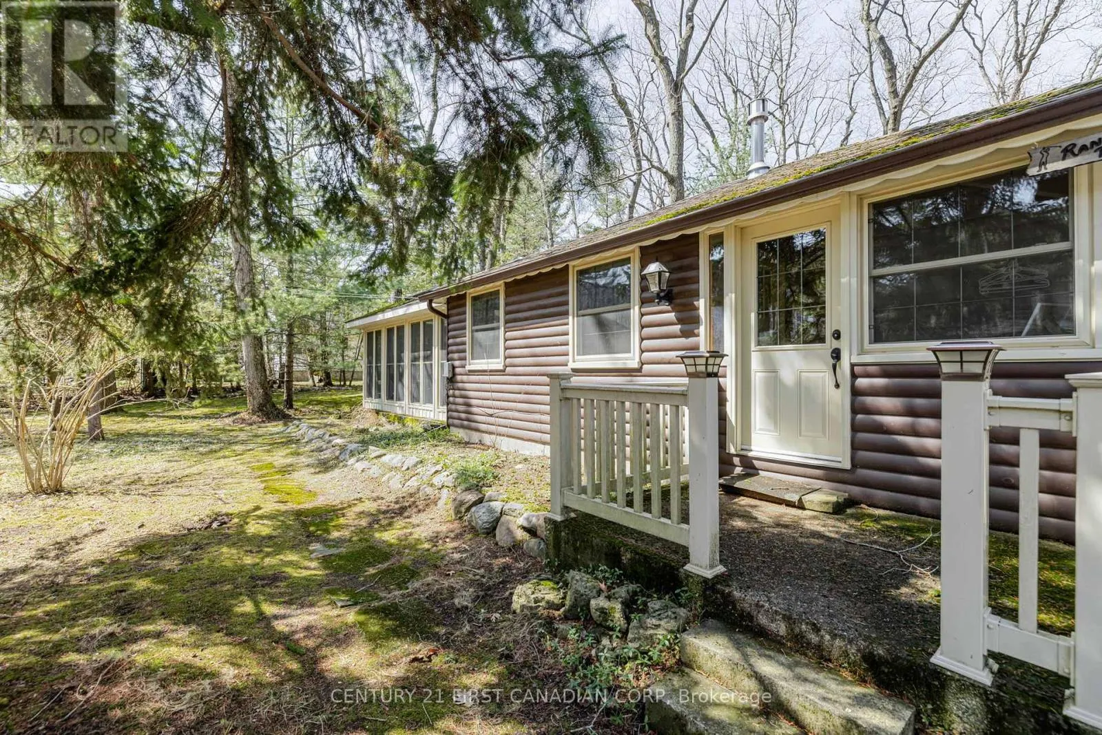 47 HEAMAN CRESCENT