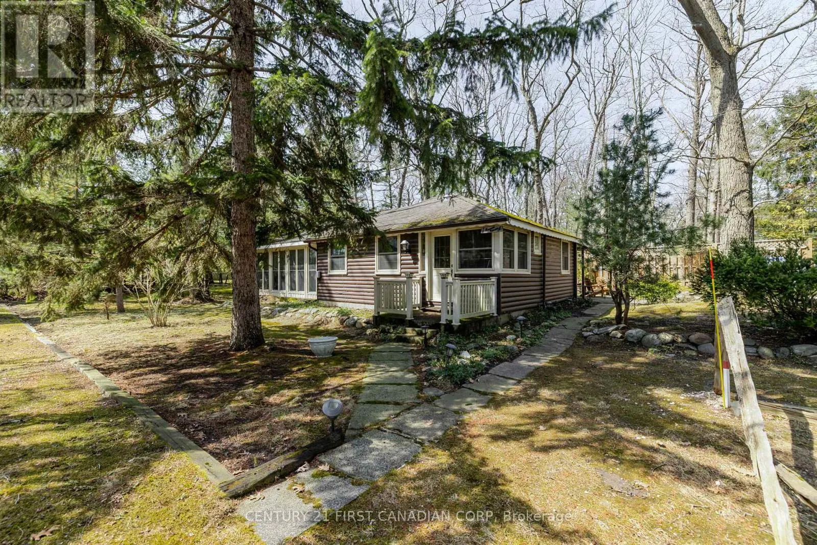 47 HEAMAN CRESCENT