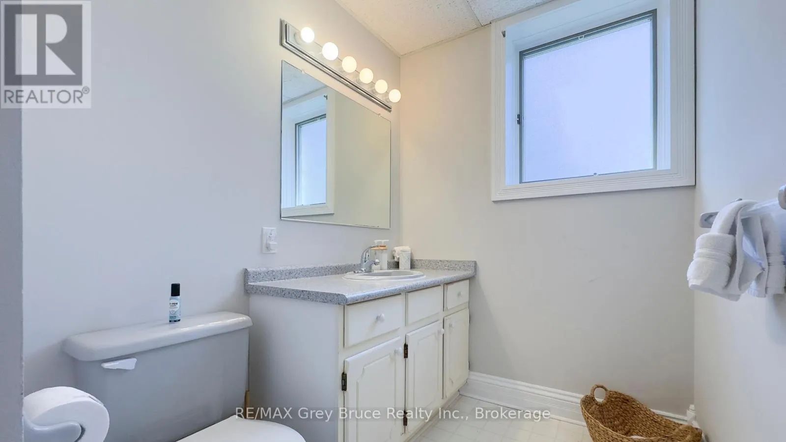 128 THORNRIDGE ROAD