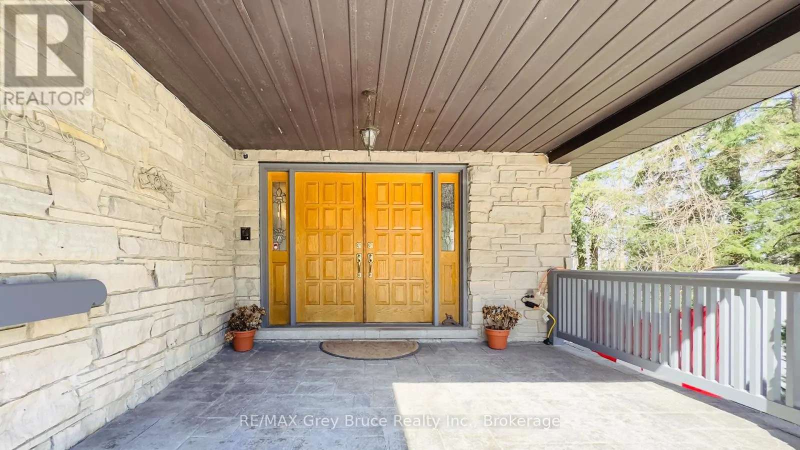 128 THORNRIDGE ROAD
