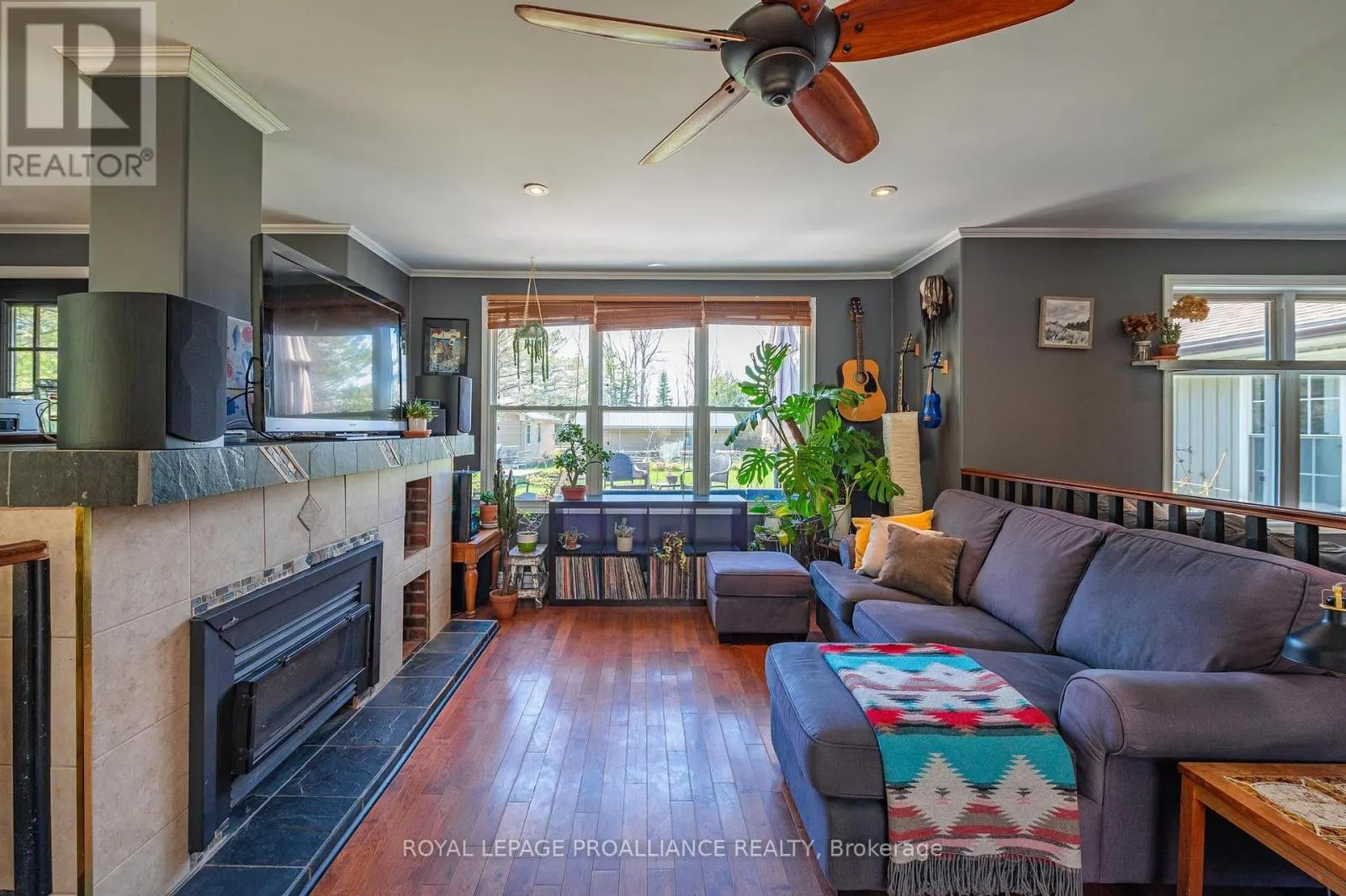 280 PRESQU'ILE PARKWAY