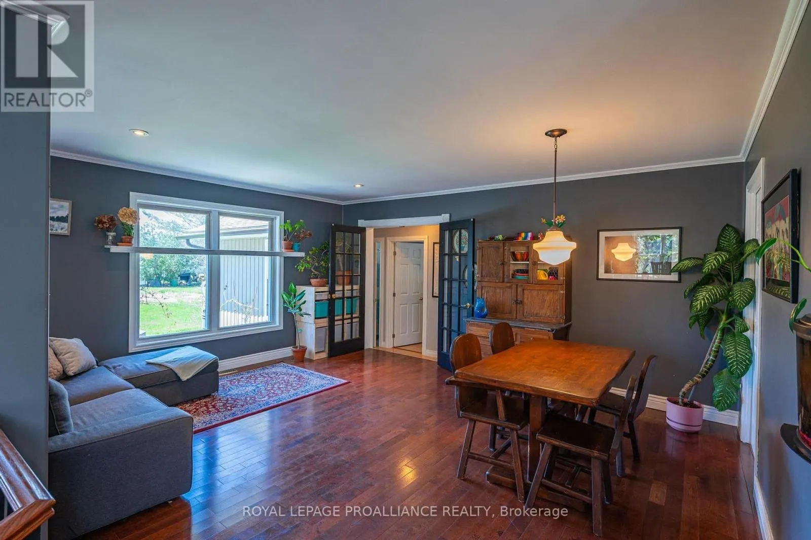 280 PRESQU'ILE PARKWAY