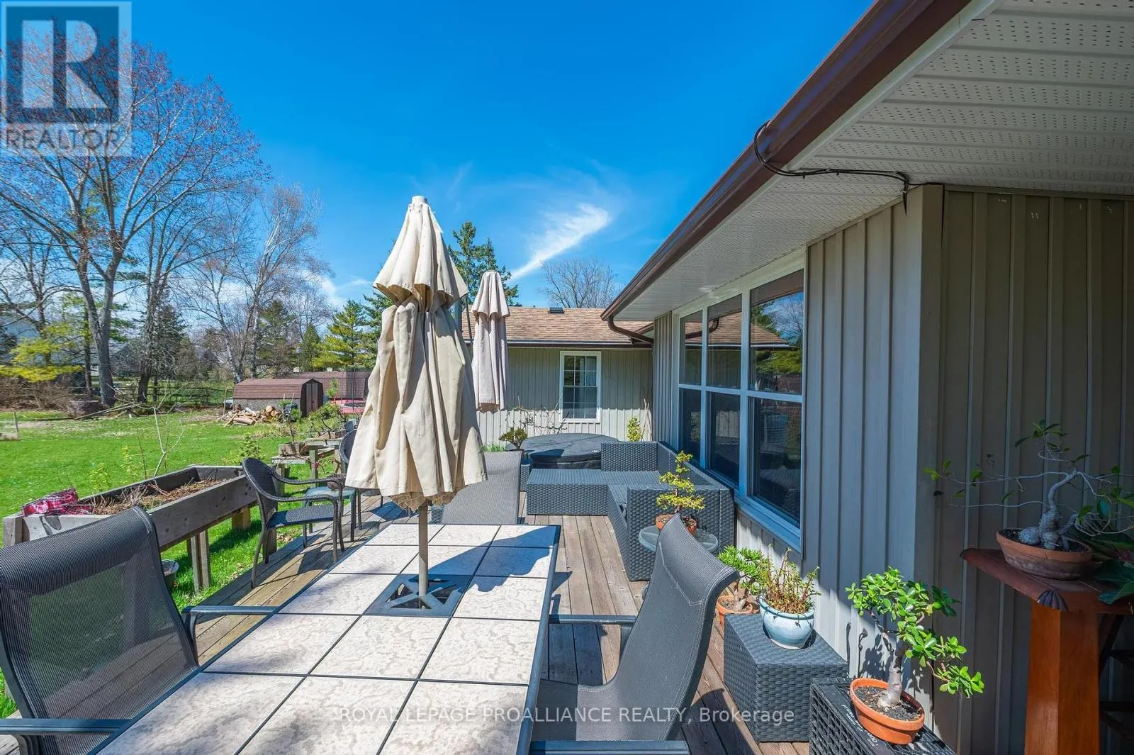 280 PRESQU'ILE PARKWAY