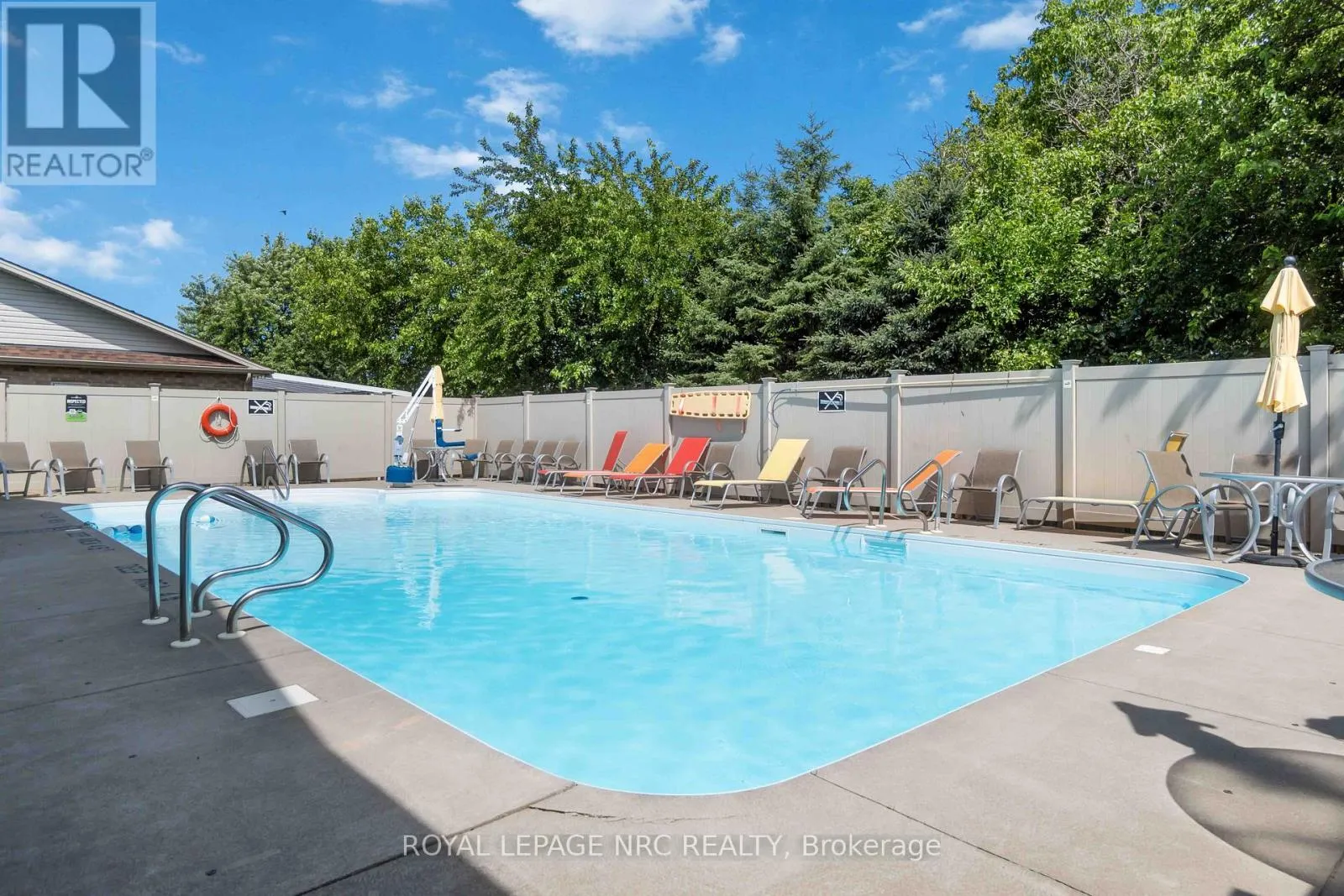 3900 RAINBOW LANE
