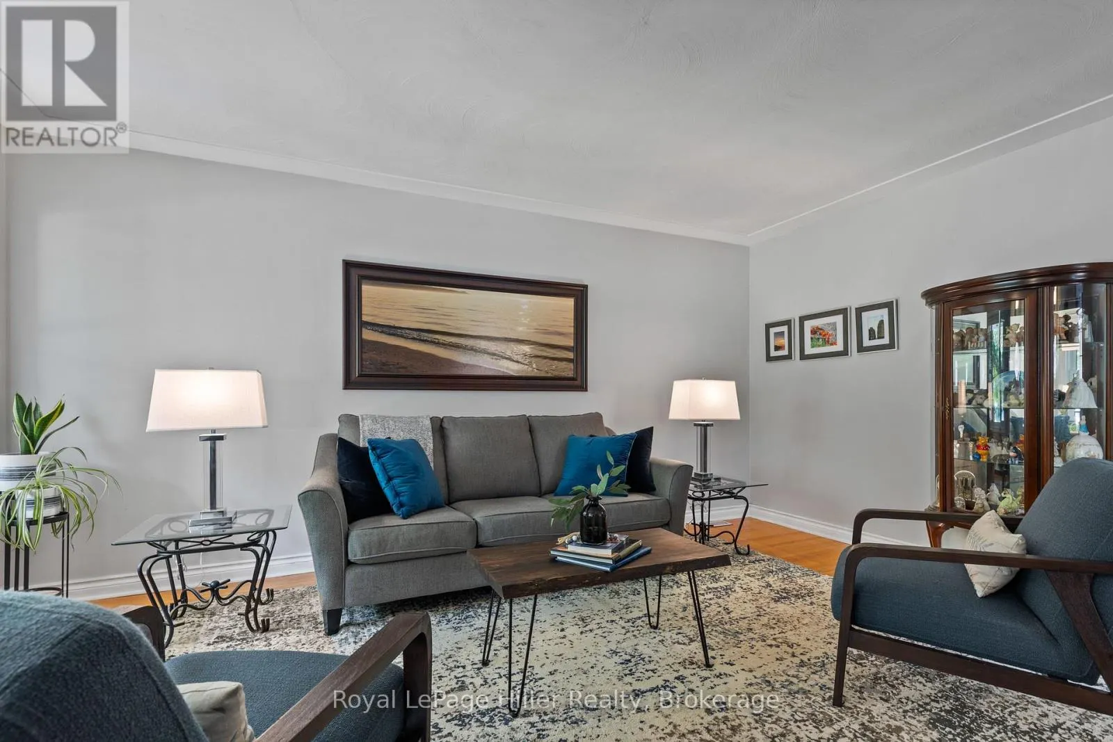 47 WINDEMERE CRESCENT