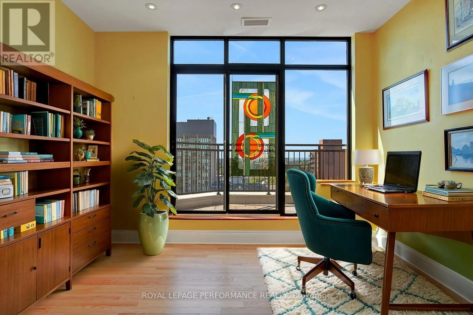 PH2 - 260 BESSERER STREET