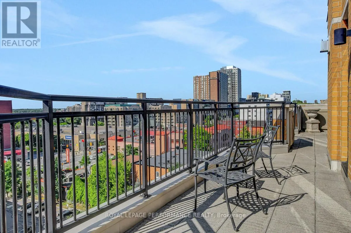 PH2 - 260 BESSERER STREET