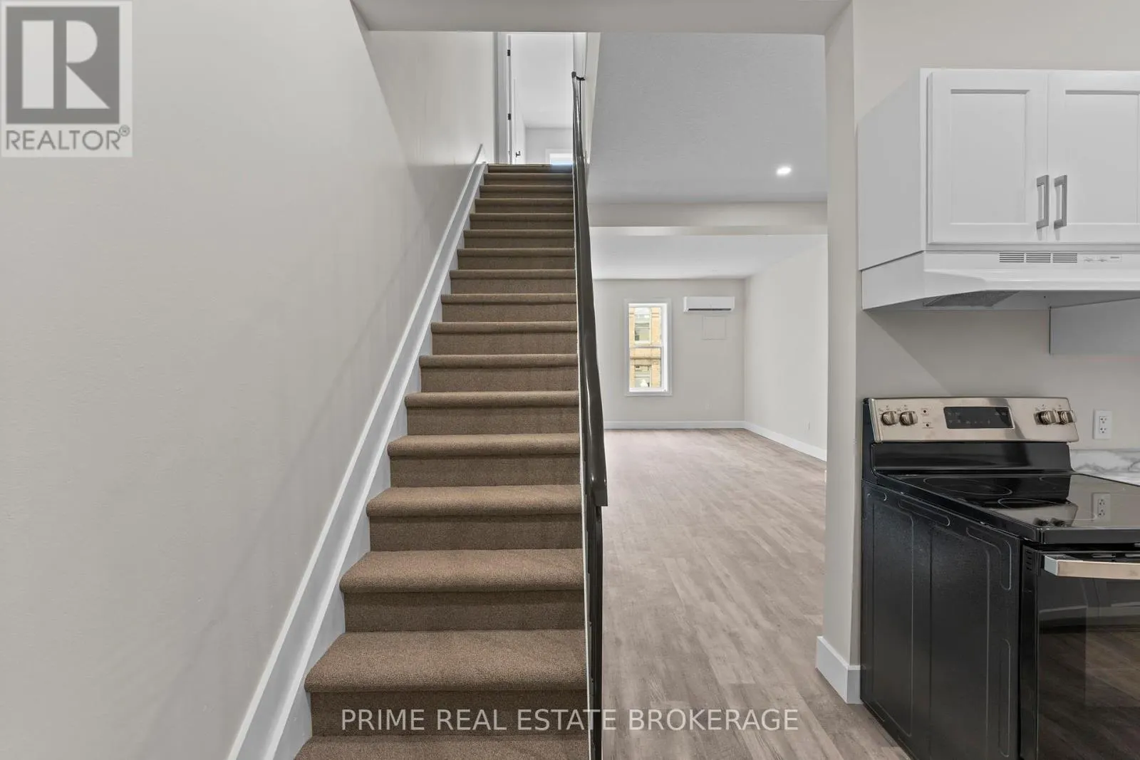 8 - 539 TALBOT STREET, #8
