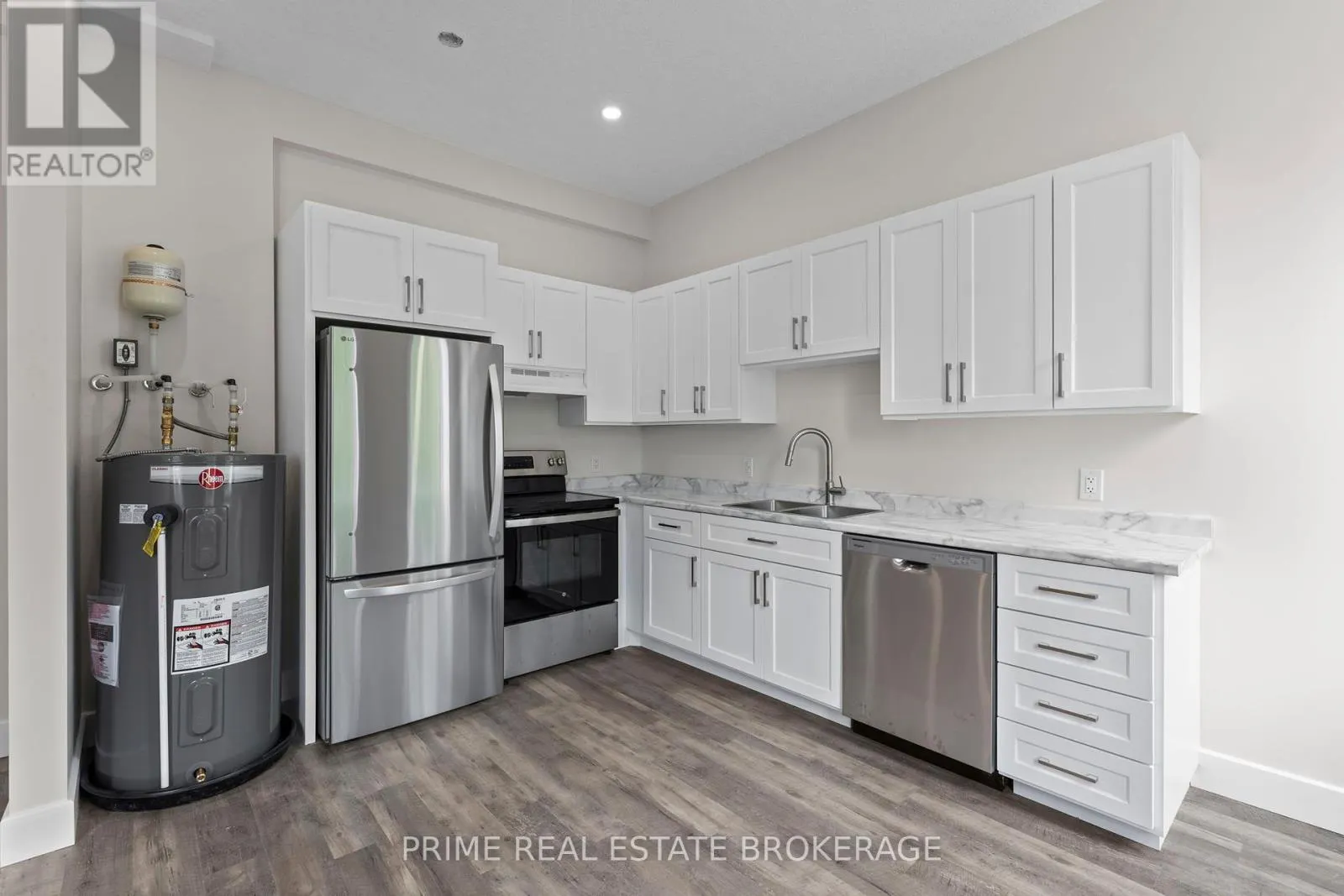 8 - 539 TALBOT STREET, #8