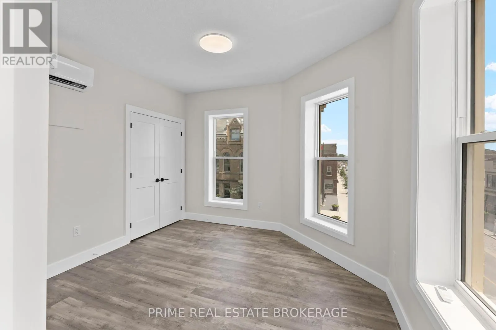8 - 539 TALBOT STREET, #8