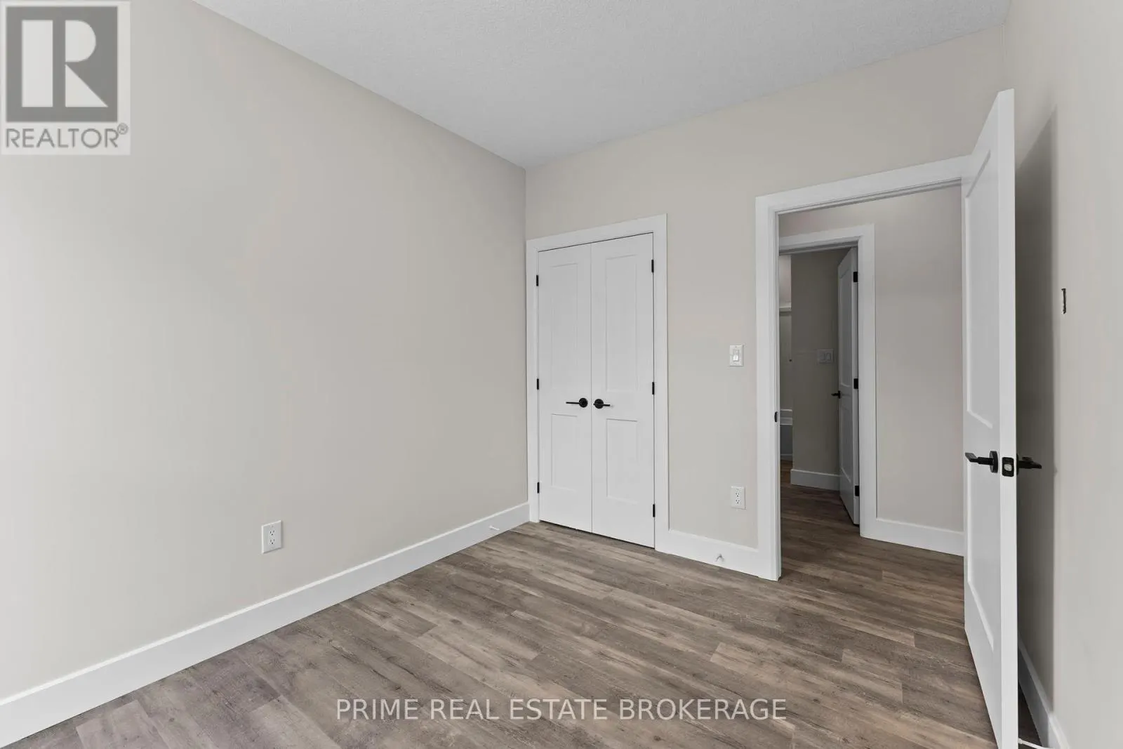 8 - 539 TALBOT STREET, #8