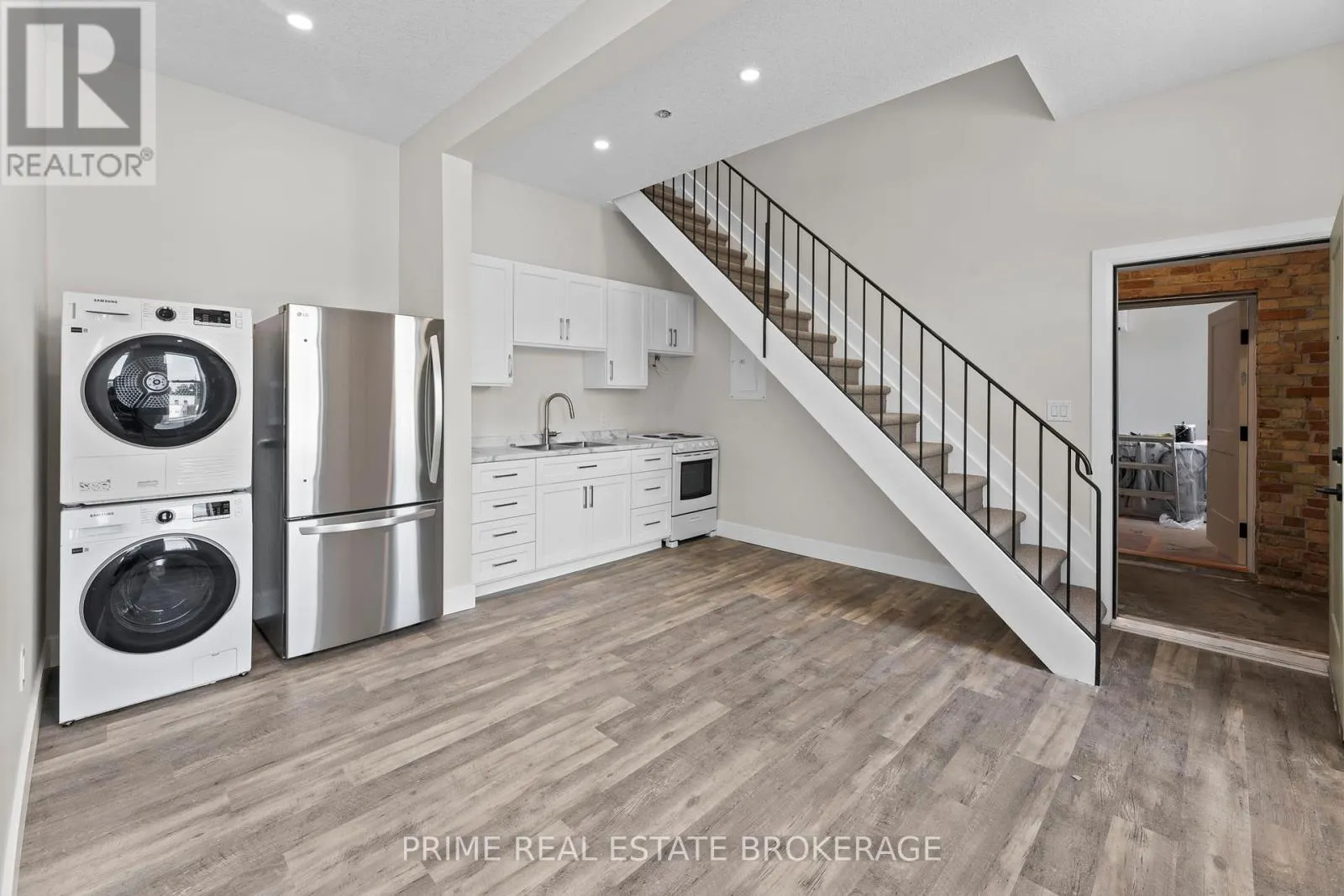 8 - 539 TALBOT STREET, #8