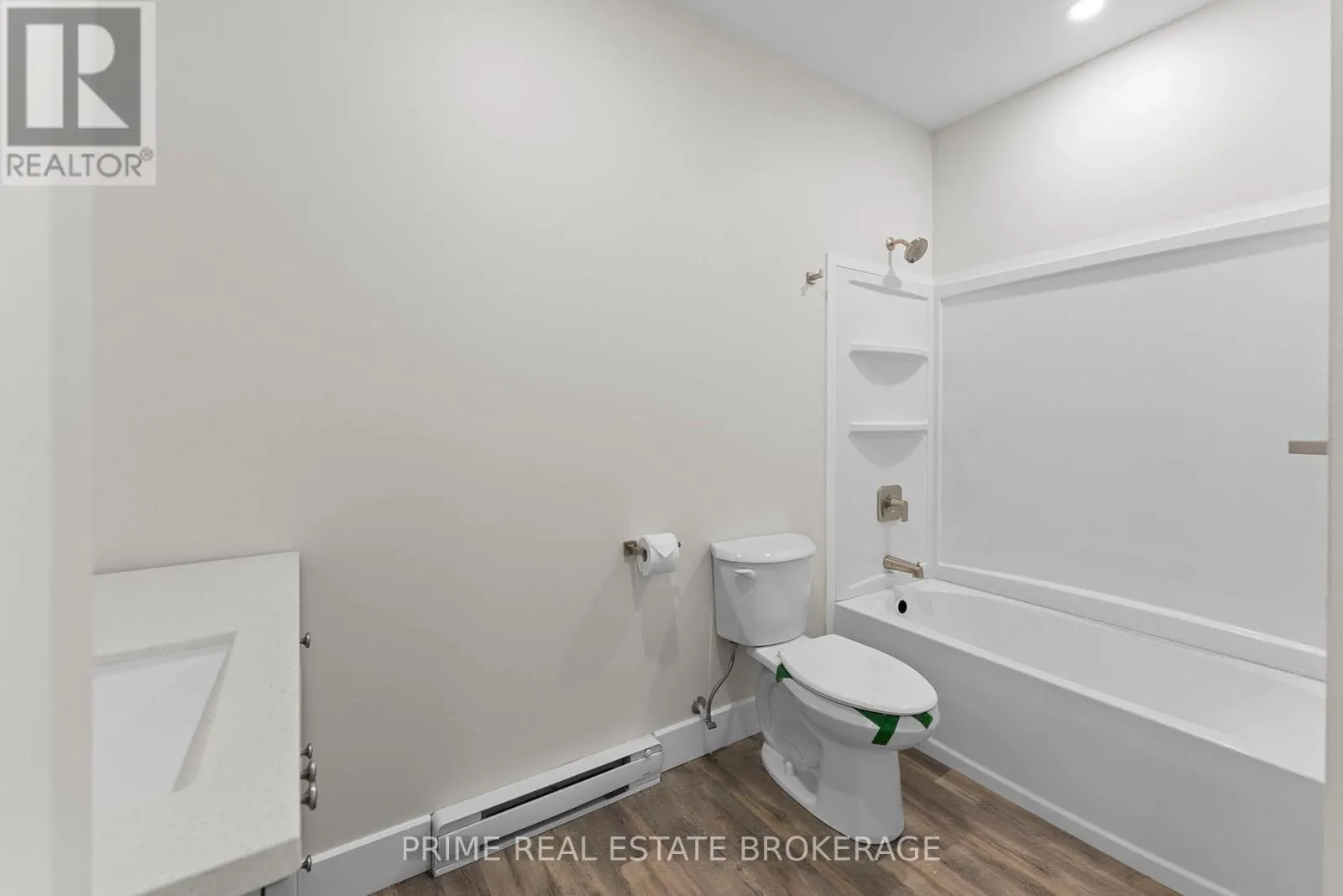 8 - 539 TALBOT STREET, #8